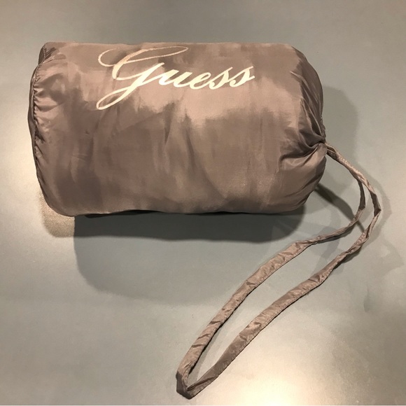 Guess Med. Lightweight Jacket - Picture 11 of 12